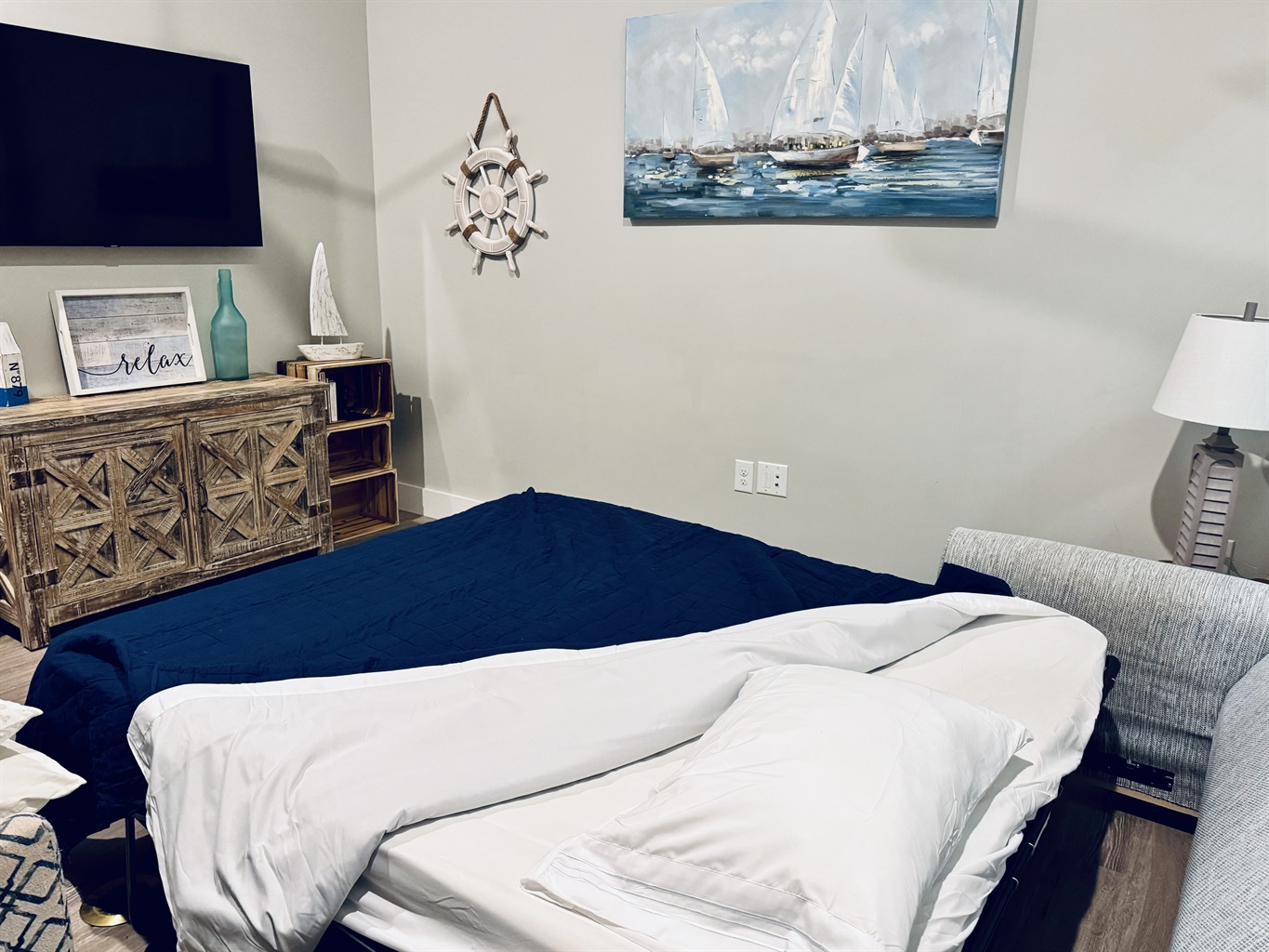 Queen Sleeper sofa 