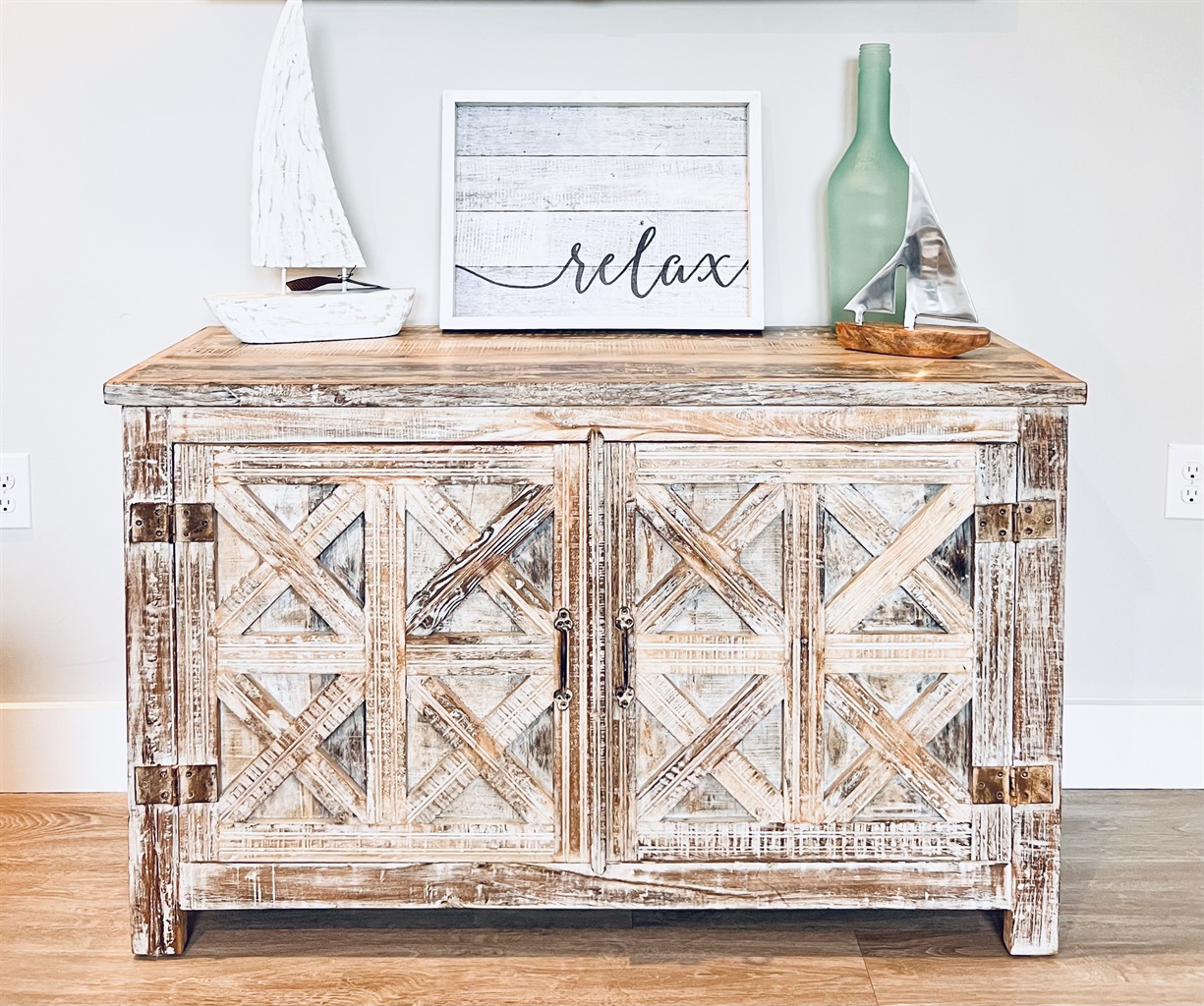 Cupboard and Sea Décor