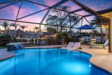 Large SW pool. Heated during the winter