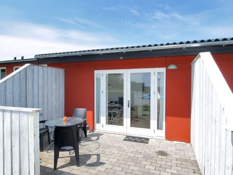 "Valio" - 6km from the sea
