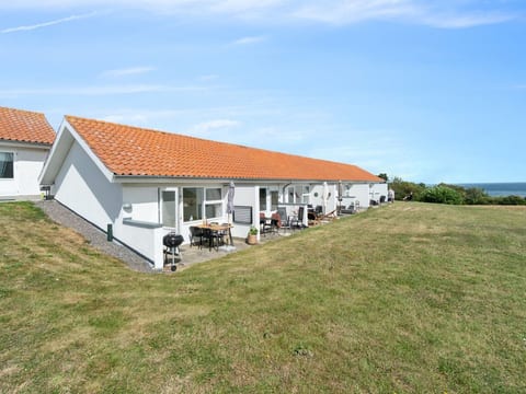 "Mia" - 200m from the sea