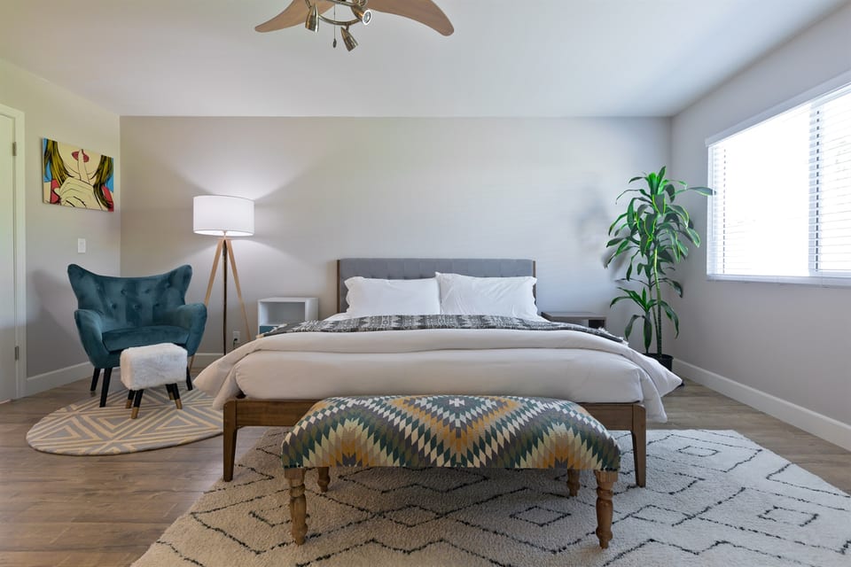 Tuck into the large master suite and get lost in your favorite novel or Netflix and chill with a 55' smart TV