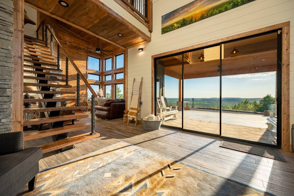 Mountain Top Vista/Family Retreat/Intimate Wedding