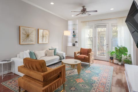 Hestia: Zilker 3/2.5 home + Rooftop Deck