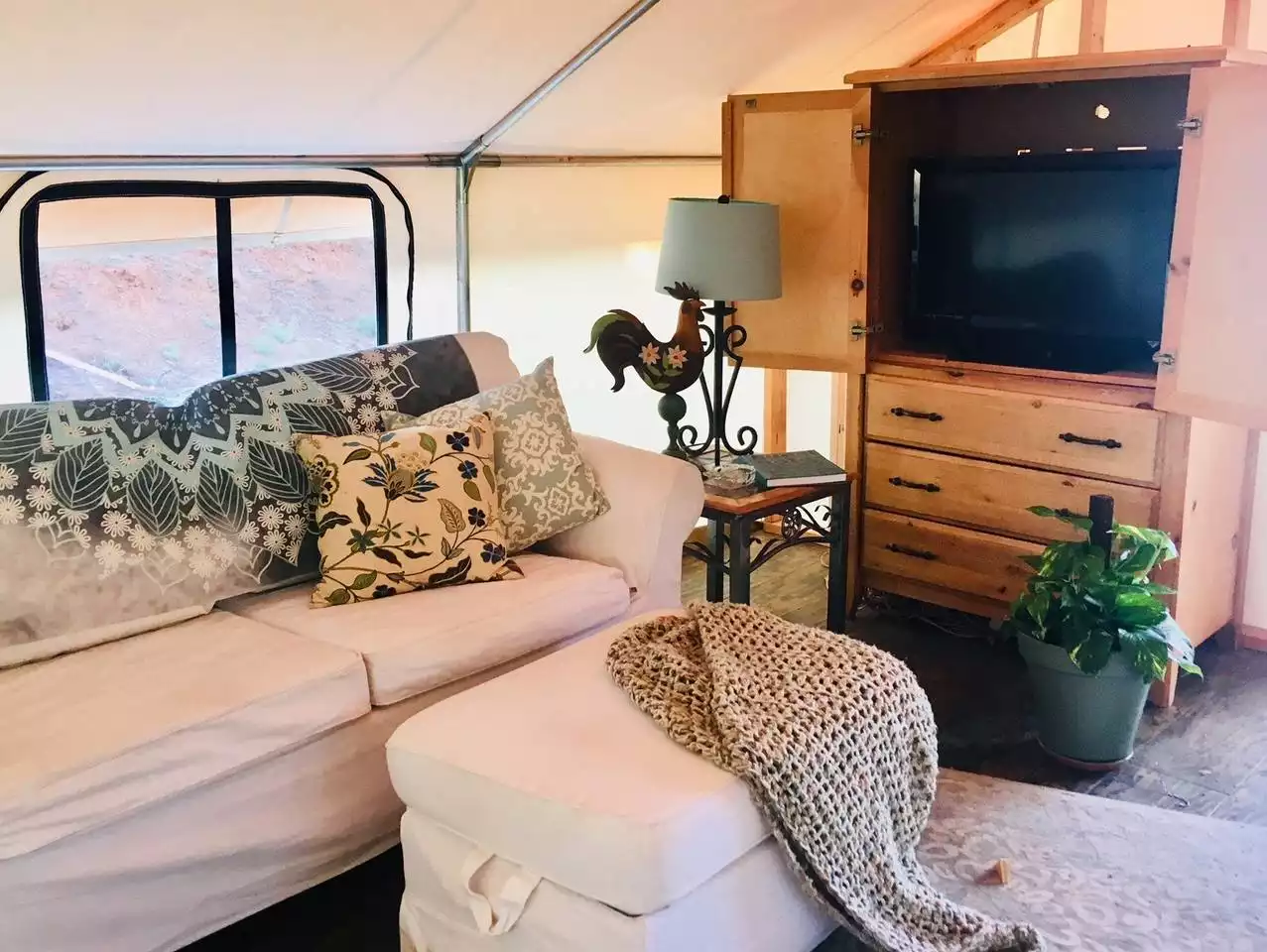 safari-tent-cabin-with-hottub-and-air-conditioning/