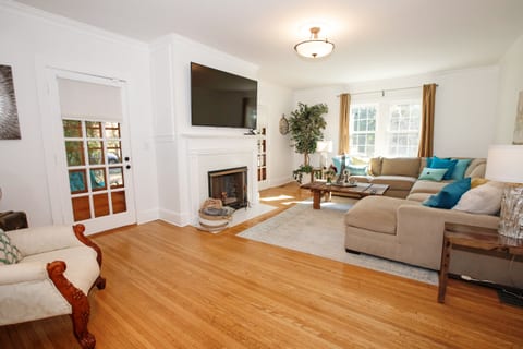 Wildflower House (Downtown Yellow Springs Slps 10)