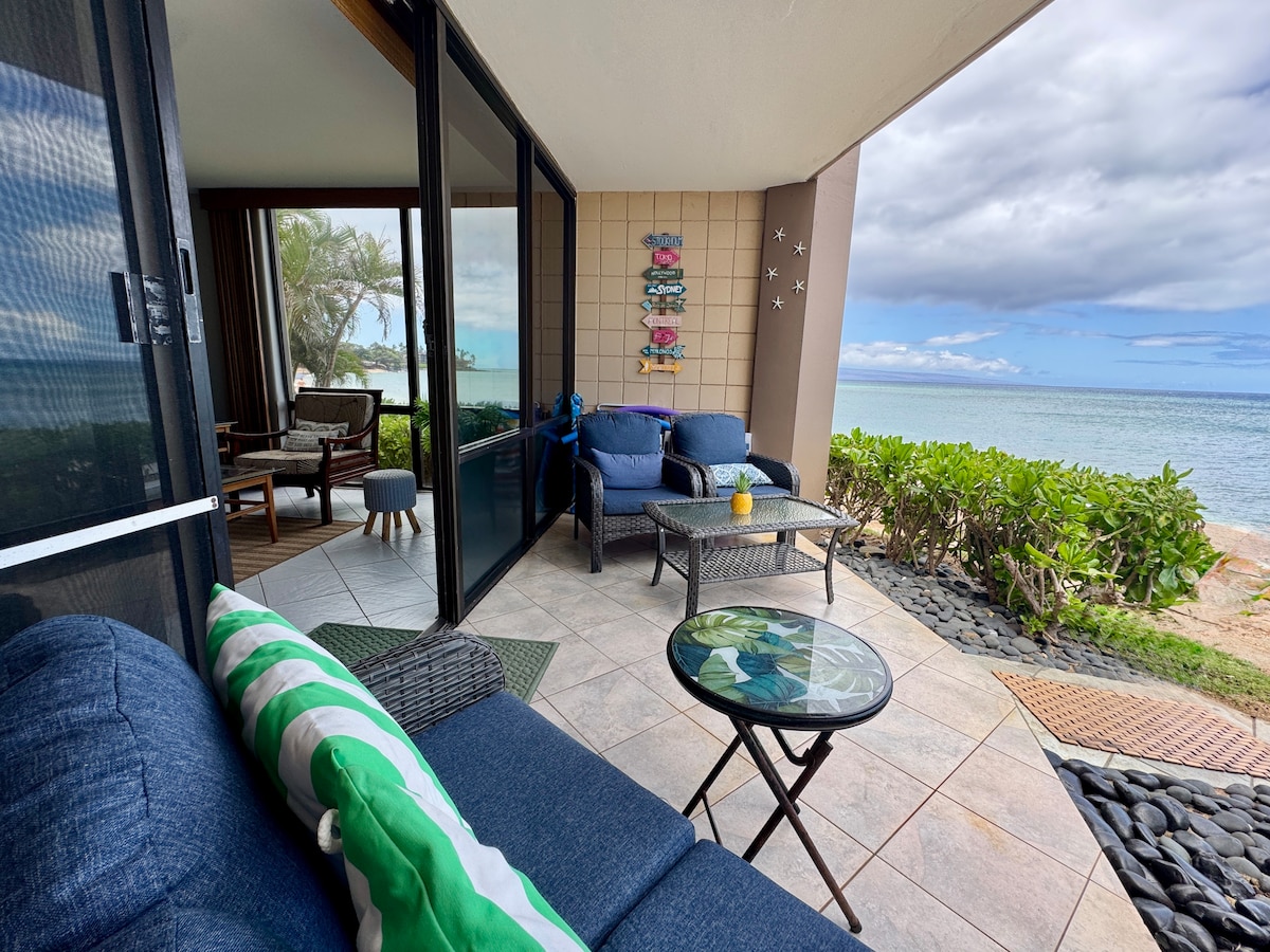 Ocean Views- Beachfront- Steps to a Sandy Beach! - Lahaina