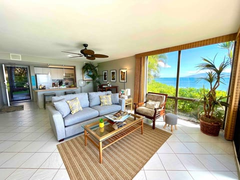 Ocean Views- Beachfront- Steps to a Sandy Beach!