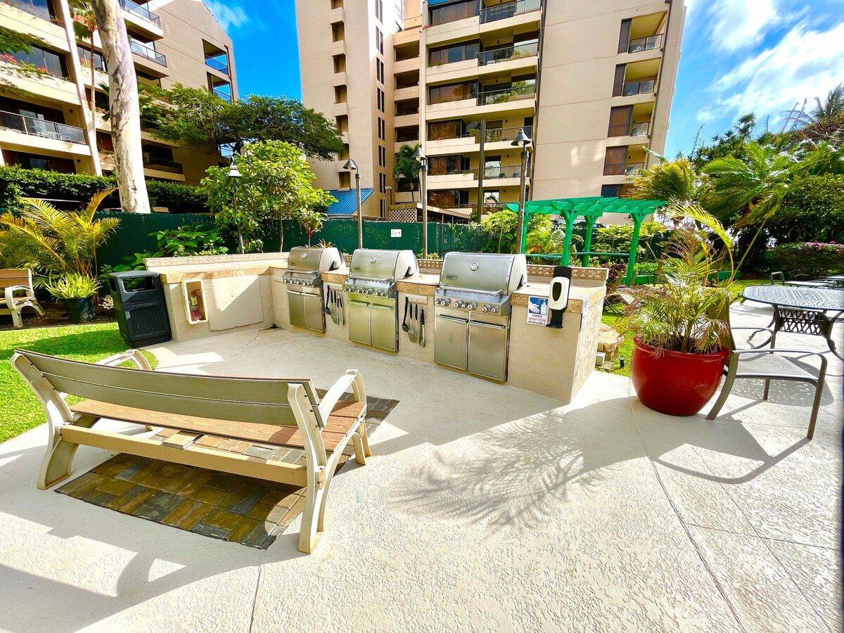 Ocean Views- Beachfront- Steps to a Sandy Beach! - Lahaina