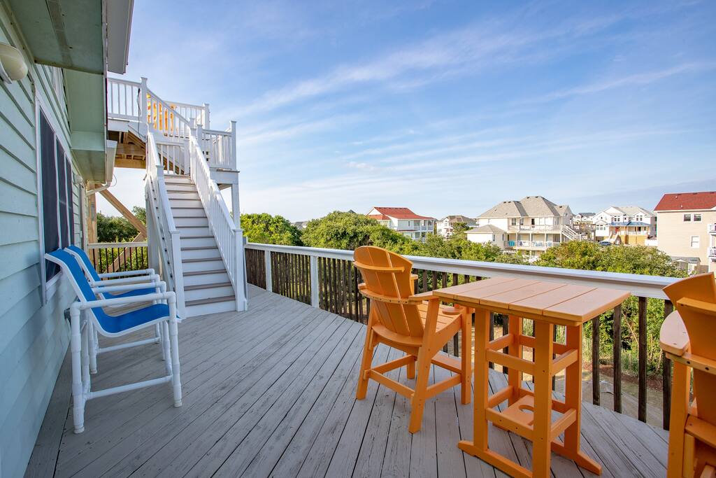 Oceanside with Private Heated Pool & Hot Tub, Elevator & Arcade! - Corolla