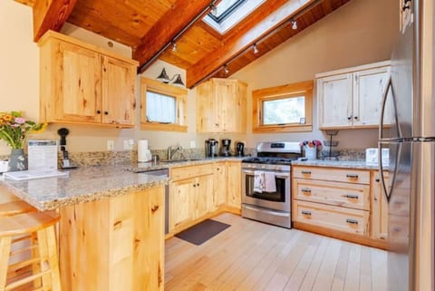Newly Renovated Kitchen