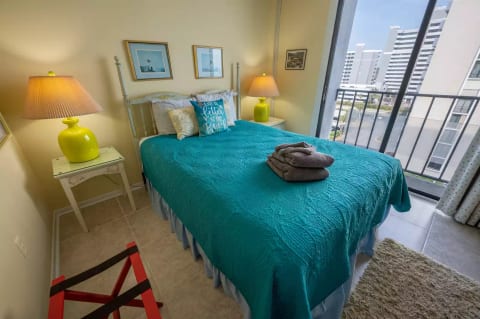 Queen in 2nd Bedroom with View of the Ocean