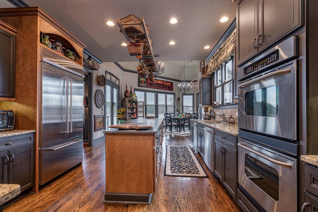 Lake Forest Lodge - Lake Oconee