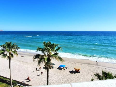 The ocean is calling you!!