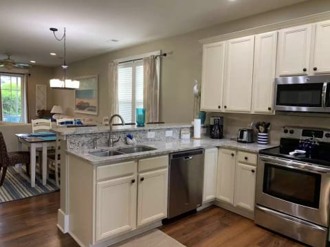 Kitchen - Keurig and drip coffee maker available