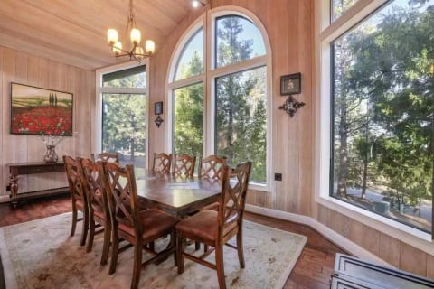 Formal dining room