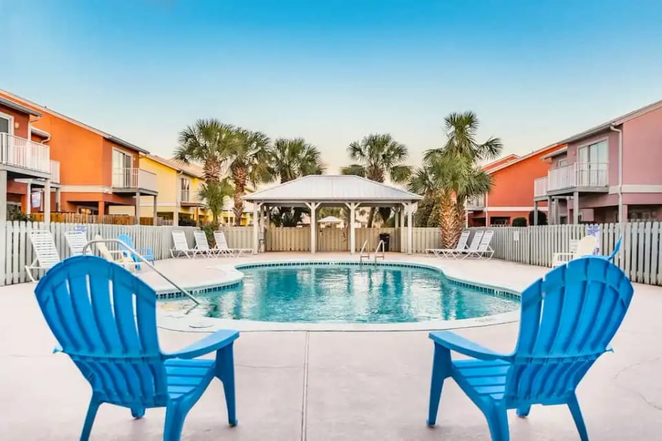 Relaxing pool to unwind after a full day in Miramar beach, Destin Florida. 30A