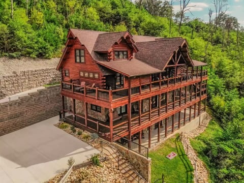 Roaring Fork Lodge