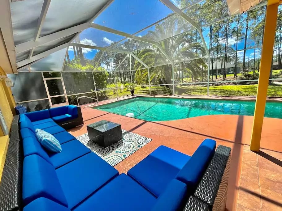 Heated salt water pool (better for your skin and hair!), private, quiet. On canal with the soothing songs of the frogs at night and the stars above - all without mosquitos!