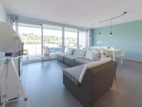 Costae with balcony