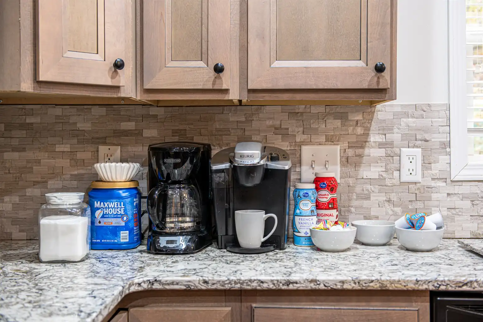 Start your morning off right at our fully stocked coffee bar. Start your morning off right at our fully stocked coffee bar. - Hot Tub ~ Neon Game Room ~ Fun Escape - Knoxville