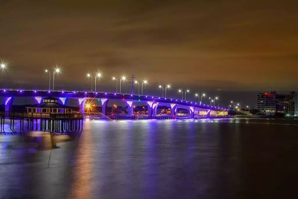 The Lesner Bridge connecting The Lynnhaven Inlet to The Chesapeake Bay The Lesner Bridge connecting The Lynnhaven Inlet to The Chesapeake Bay - Bay Breeze Retreat - Virginia Beach