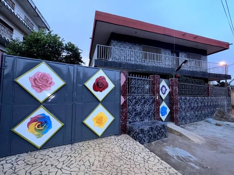 Résidence Les 6 Roses, Porto-Novo, Bénin