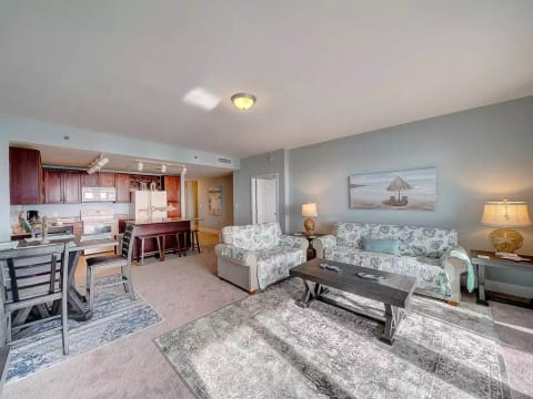 Laketown Wharf Unit 1212