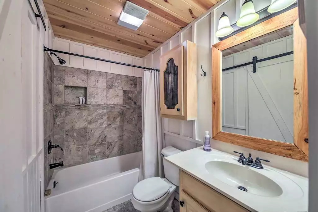 Bathroom - NEW! Creekside Blue Ridge Cabin w/ Deck & Fire Pit - Blue Ridge