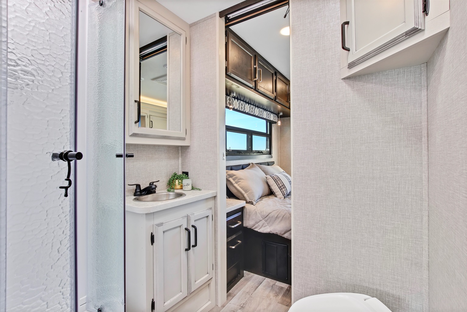 2022-luxury-jayco-redhawk-with-solar-and-bunk-beds-cy/