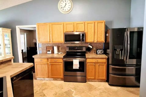 Well equipped kitchen