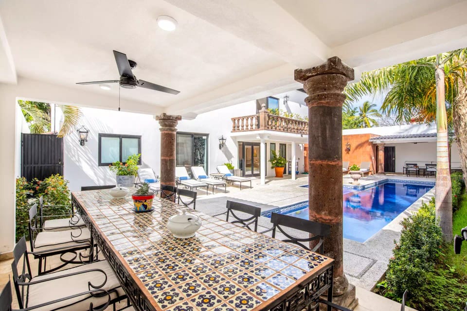 Fine Art Villa, Pool, Breakfast, Staff, Central PV - Puerto Vallarta
