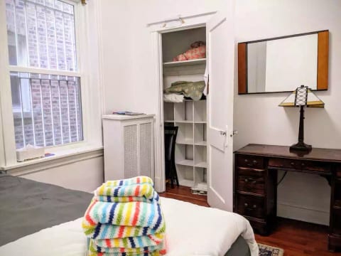 Third bedroom, desk and closet