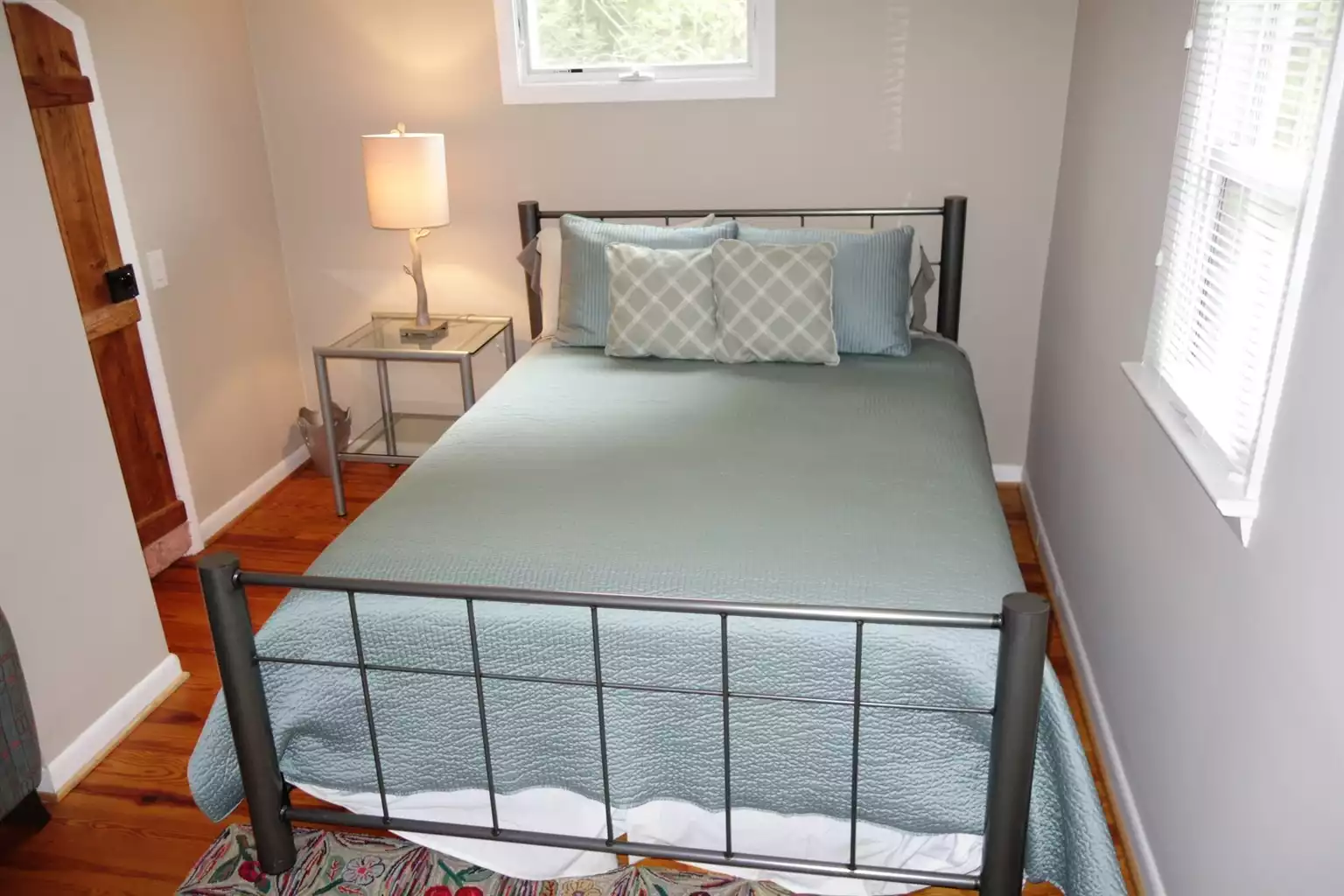 Double bed in 2nd bedroom - Echo Valley Farms - Stanardsville