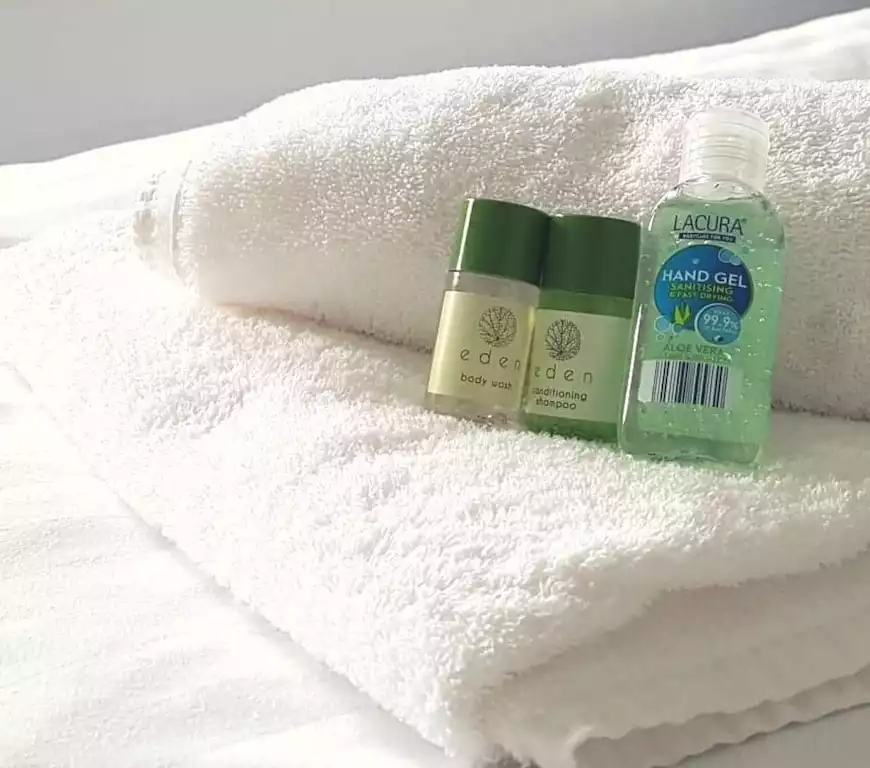 beautiful-6-bedroom-with-9-beds/