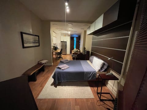 Clean Spacious walk to Central Park Short Term OK