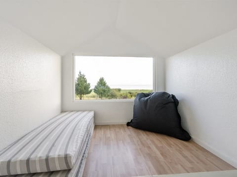 "Toralf" - 3.5km from the sea