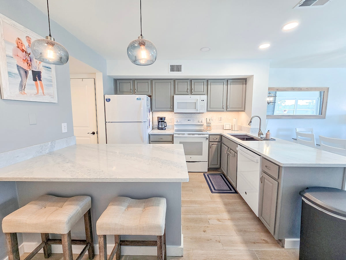 Full kitchen image 5