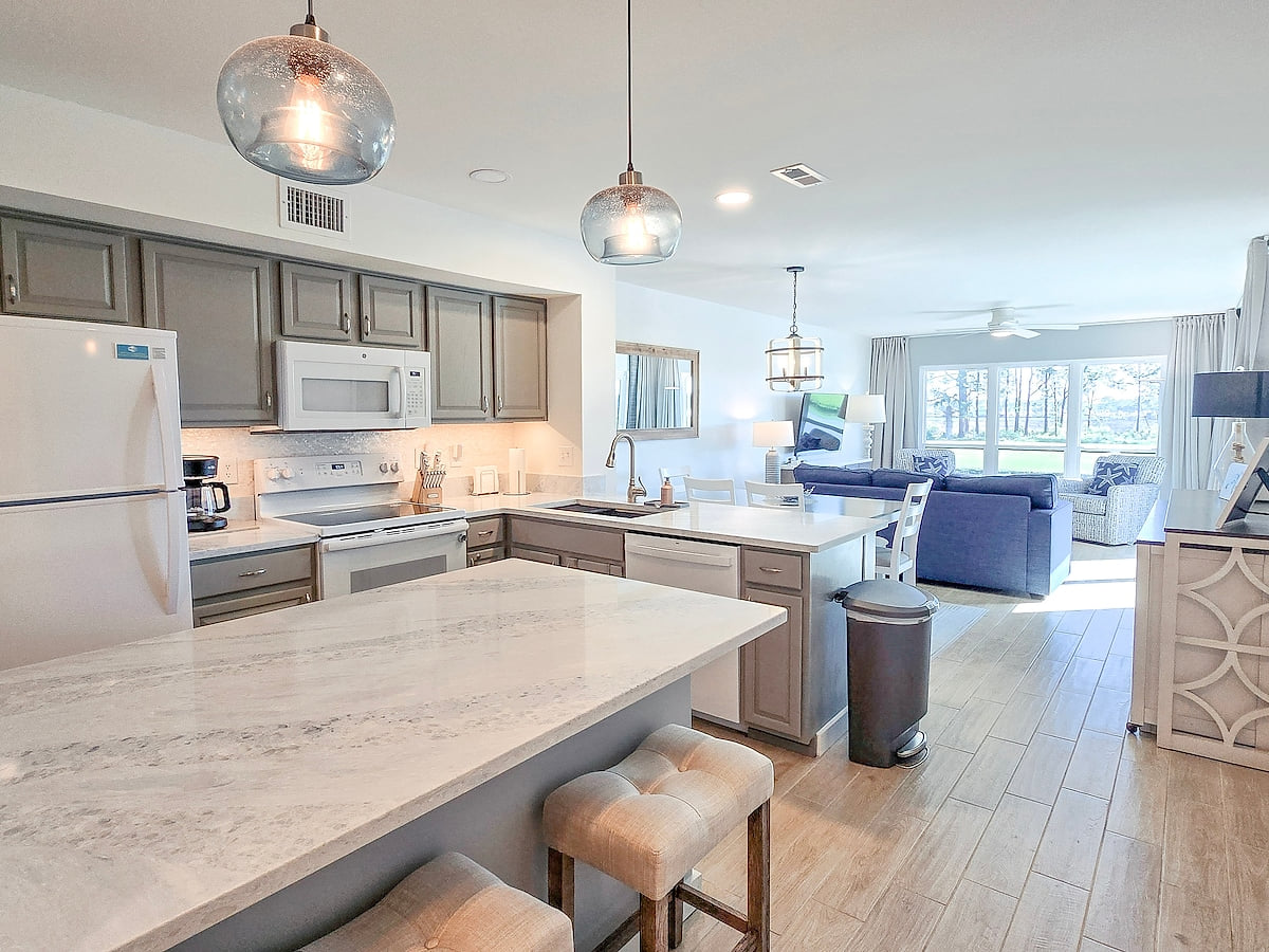 Full kitchen image 4