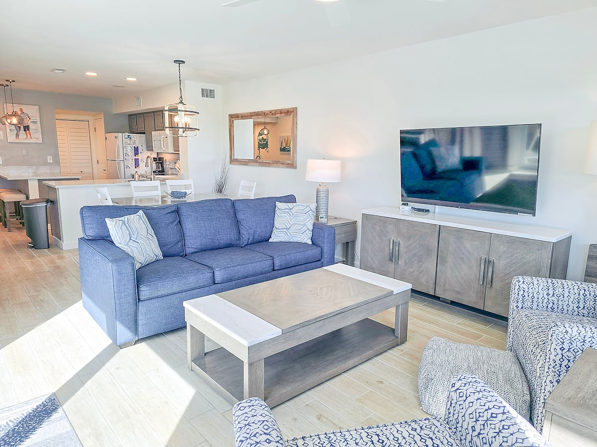 Living room image 6