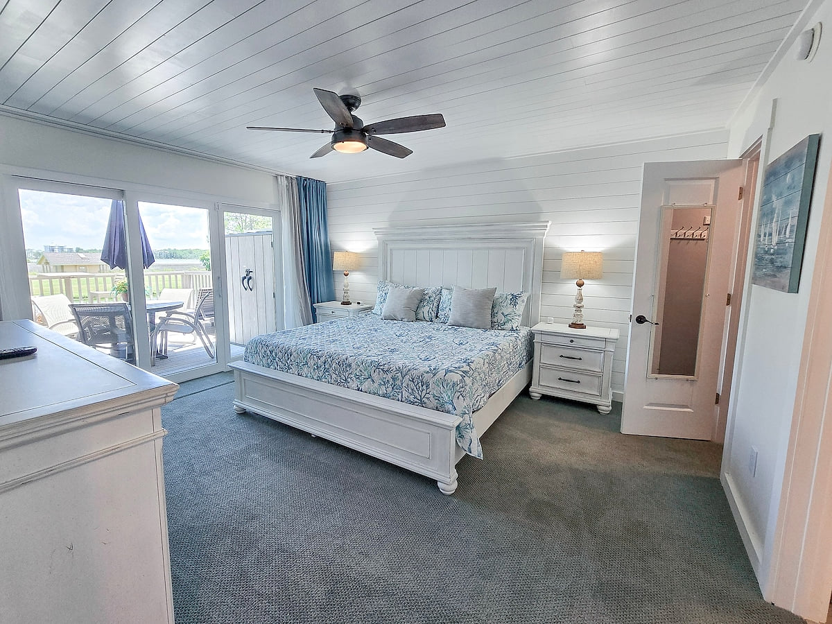 Bedroom 1 image 1