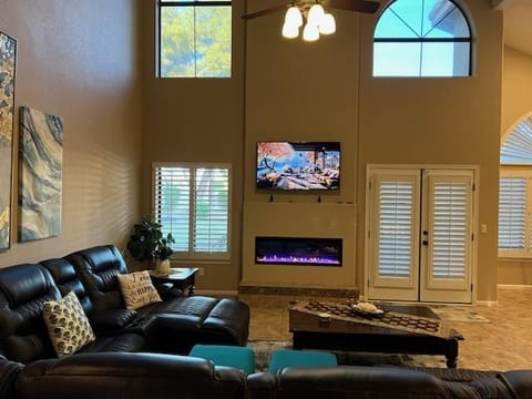 🌴Luxury 5BR Chandler/Tempe Retreat | Pool