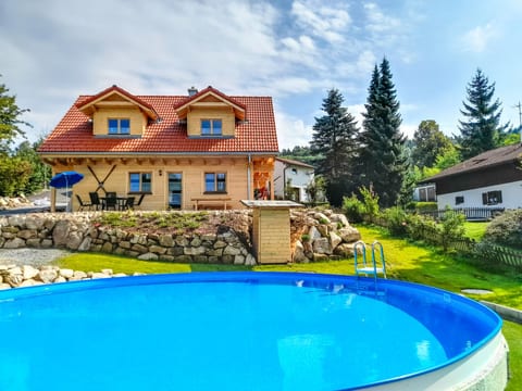 Chalet Sven mit Pool und Sauna