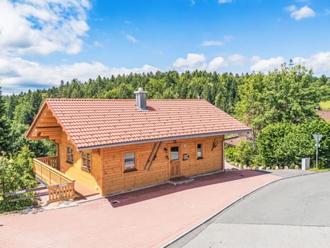Chalet Toni mit Pool und Sauna