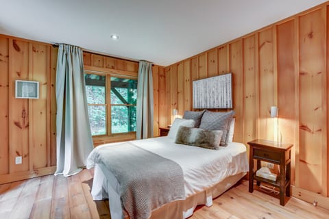 Chic Log Chalet Tremblant