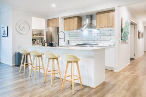 Fully equipped kitchen to cook up a storm. Large oven and cooktop, walk in pantry, dishwasher, microwave, pots pans, slow cooker, rice cooker, sandwich press, nespresso machine, stove top espresso maker, tea, coffee pods, milk, sugar, flour.