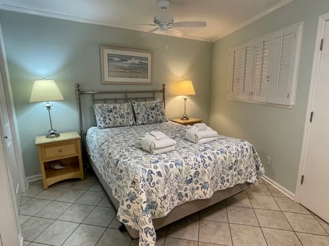 SeaClusion-Oceanview, Mini split AC, Beach Chairs