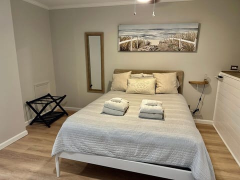 Queen bed