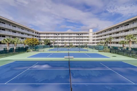Resort Daze-2 Bedroom, Short Walk to the Beach