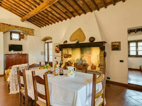 Antico Borgo S Lorenzo Cipresso